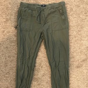 Gap joggers size small R